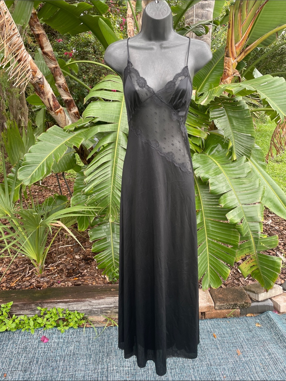 lace trim, black slipped dress vintage
